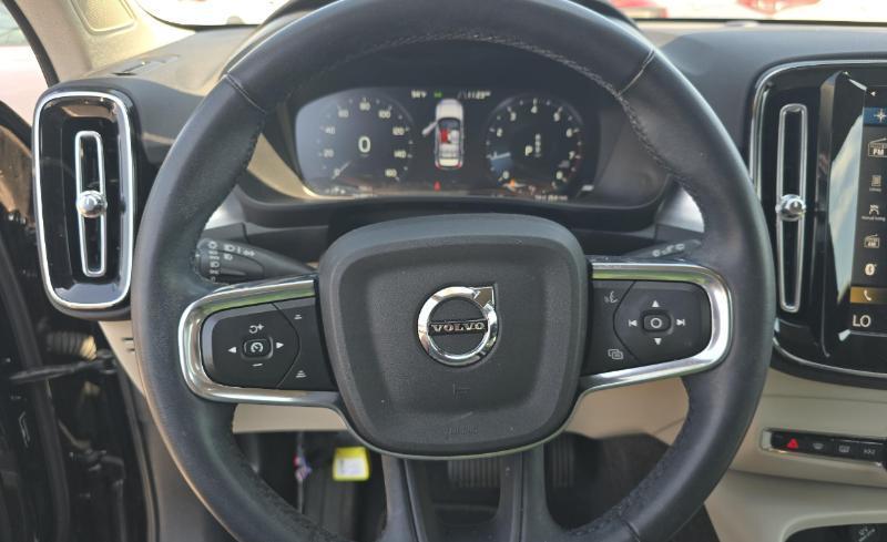Volvo XC40 T4 FWD Momentum 2022