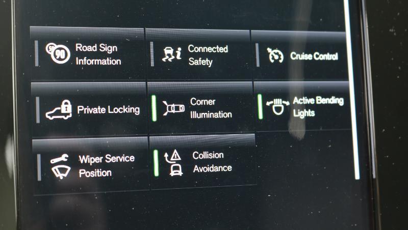 Volvo XC40 T4 FWD Momentum 2022