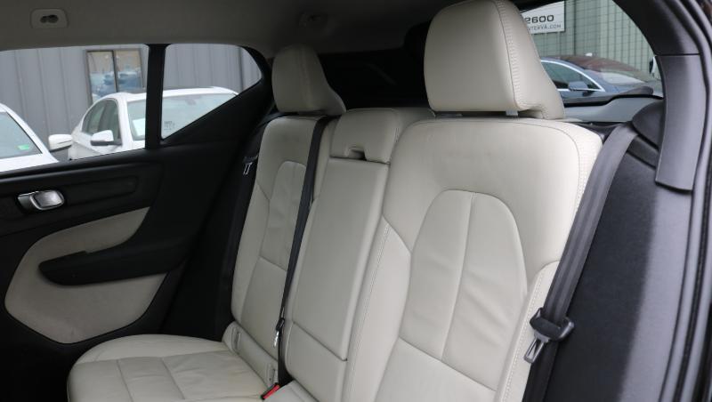 Volvo XC40 T4 FWD Momentum 2022