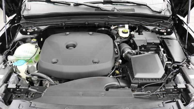 Volvo XC40 T4 FWD Momentum 2022
