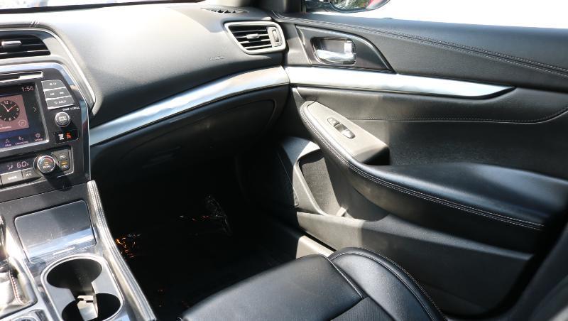 Nissan Maxima SV 3.5L 2019
