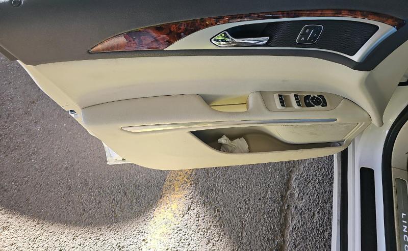 Lincoln MKZ 4dr Sdn FWD 2013