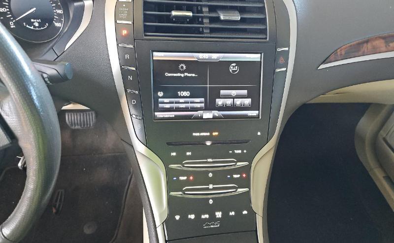 Lincoln MKZ 4dr Sdn FWD 2013