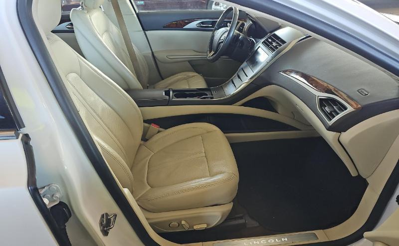 Lincoln MKZ 4dr Sdn FWD 2013