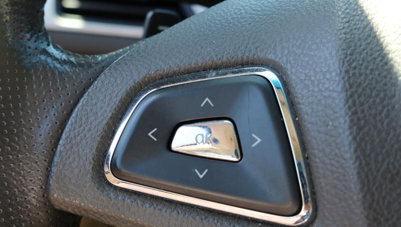 Lincoln MKZ 4dr Sdn FWD 2013