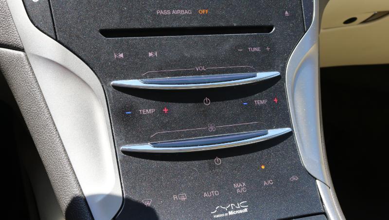 Lincoln MKZ 4dr Sdn FWD 2013