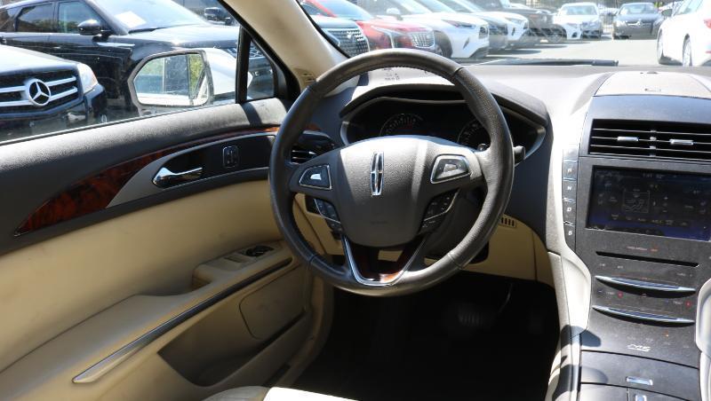 Lincoln MKZ 4dr Sdn FWD 2013