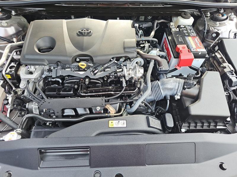 Toyota Camry SE Auto (Natl) 2022