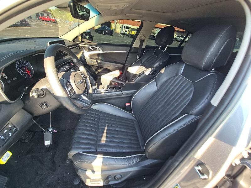 Genesis G70 2.0T RWD 2020