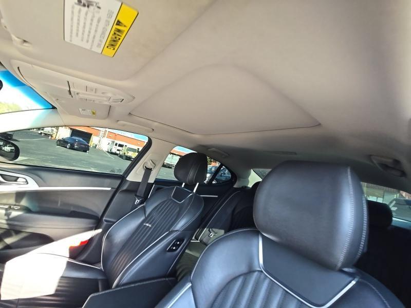 Genesis G70 2.0T RWD 2020