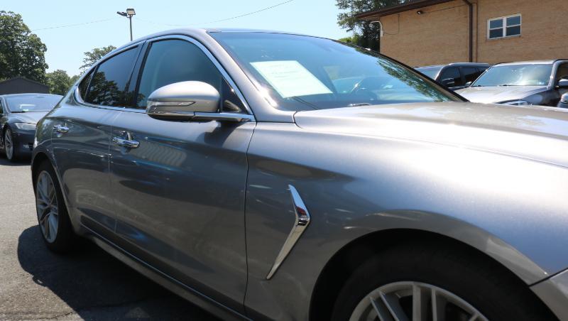 Genesis G70 2.0T RWD 2020