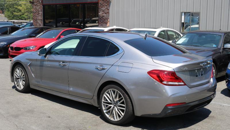 Genesis G70 2.0T RWD 2020