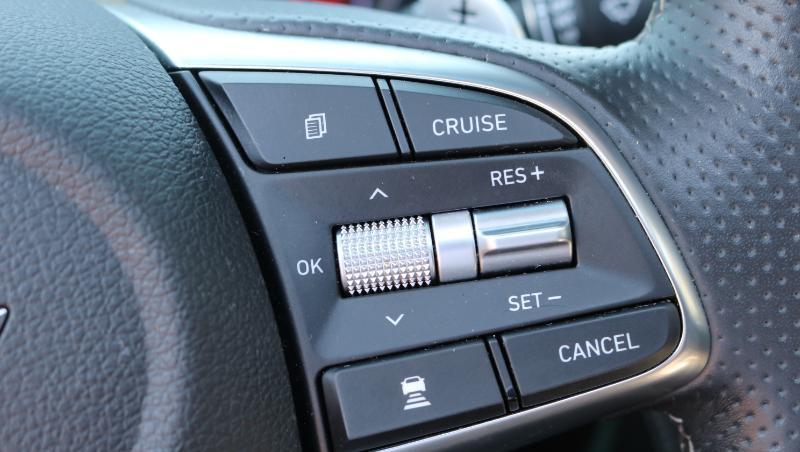Genesis G70 2.0T RWD 2020