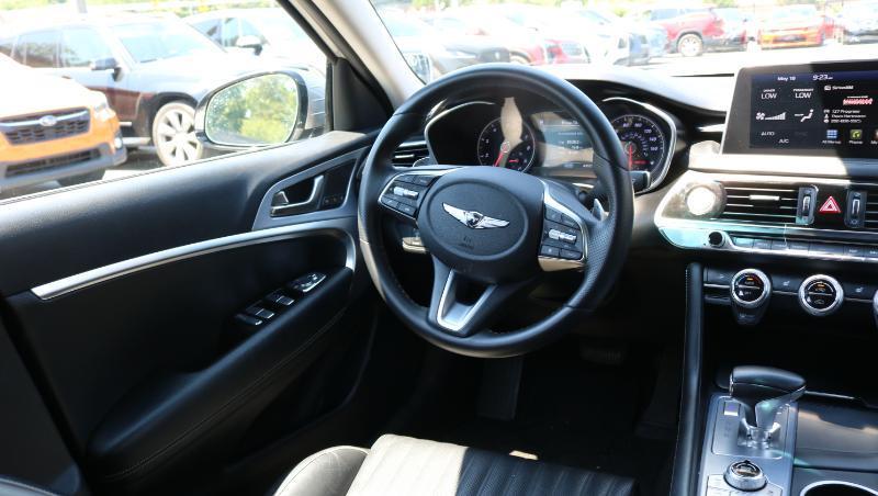 Genesis G70 2.0T RWD 2020