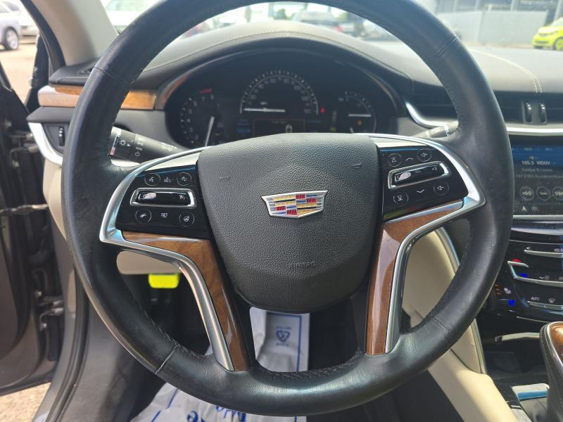 Cadillac XTS 4dr Sdn Luxury FWD 2018