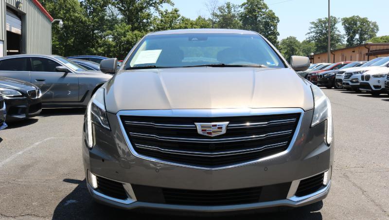 Cadillac XTS 4dr Sdn Luxury FWD 2018