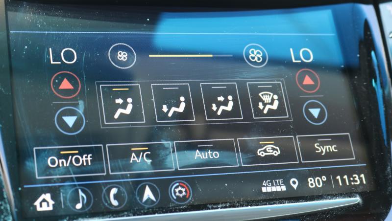 Cadillac XTS 4dr Sdn Luxury FWD 2018