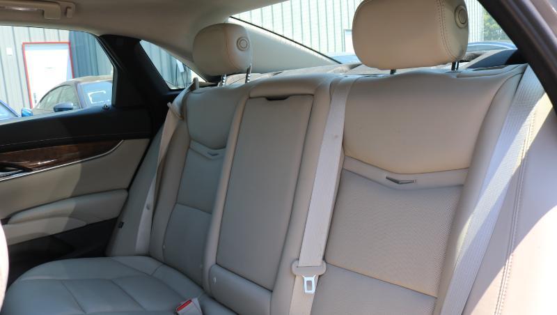 Cadillac XTS 4dr Sdn Luxury FWD 2018