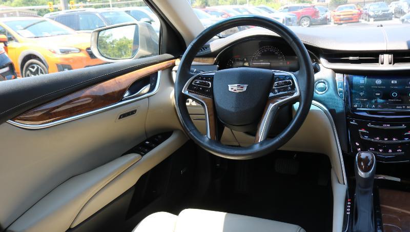 Cadillac XTS 4dr Sdn Luxury FWD 2018
