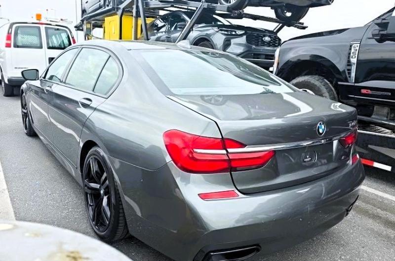 BMW 7 Series 4dr Sdn 740i RWD 2016