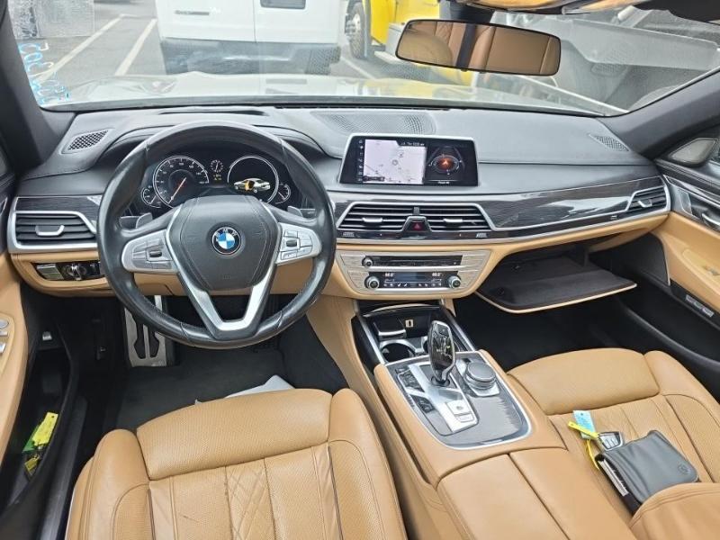 BMW 7 Series 4dr Sdn 740i RWD 2016