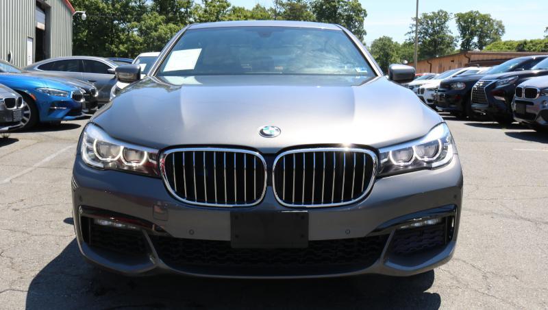 BMW 7 Series 4dr Sdn 740i RWD 2016