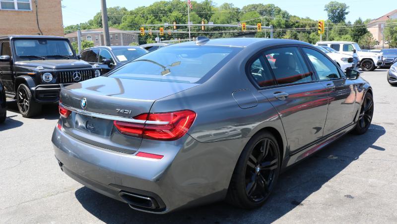 BMW 7 Series 4dr Sdn 740i RWD 2016