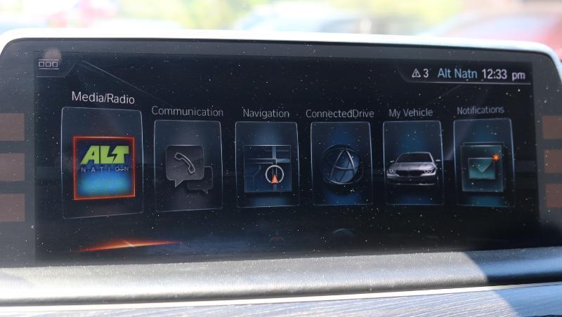 BMW 7 Series 4dr Sdn 740i RWD 2016