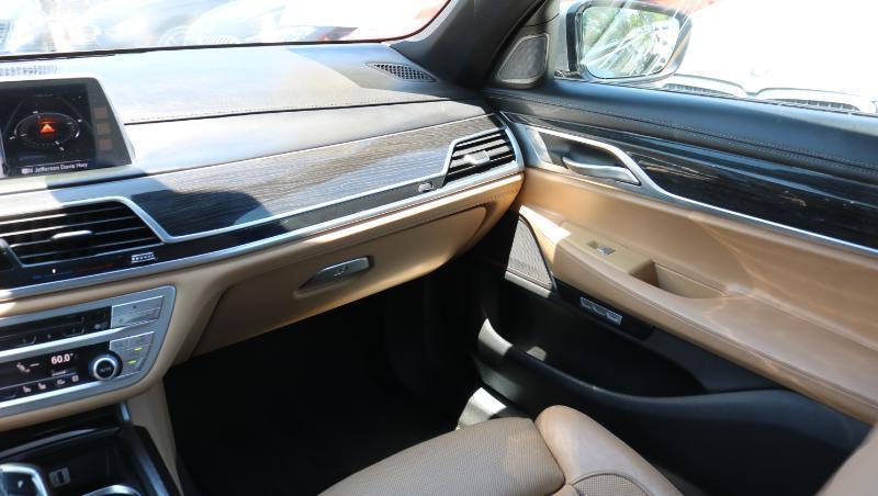 BMW 7 Series 4dr Sdn 740i RWD 2016