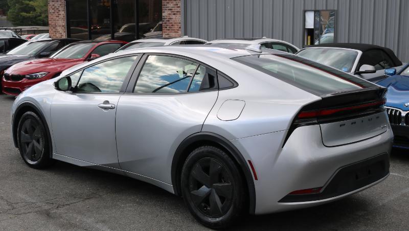 Toyota Prius LE (Natl) 2023
