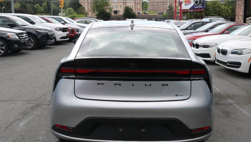 Toyota Prius LE (Natl) 2023