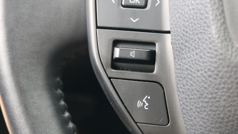 Toyota Prius LE (Natl) 2023