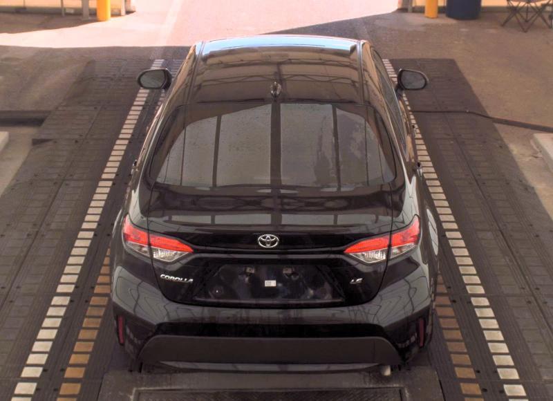Toyota Corolla LE CVT (Natl) 2021