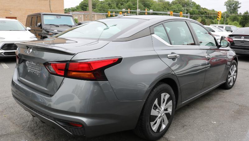 Nissan Altima 2.5 S Sedan 2020