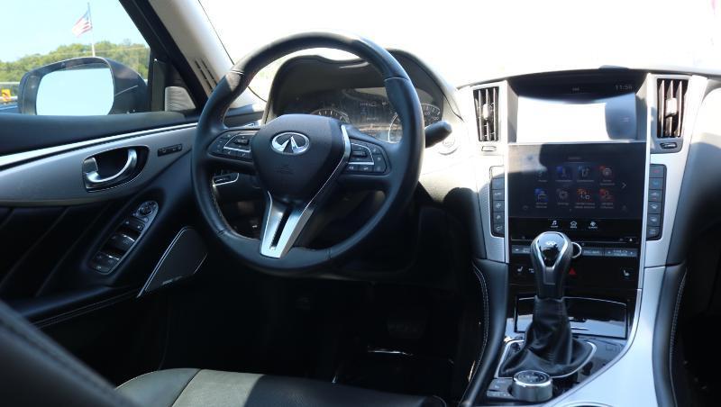 Infiniti Q50 LUXE RWD 2023