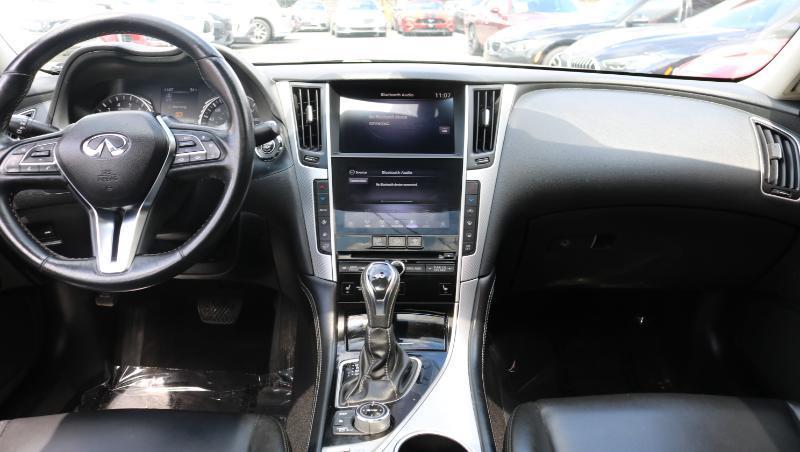 Infiniti Q50 3.0t LUXE AWD 2021