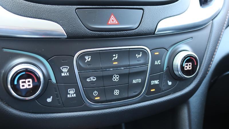 Chevrolet Equinox FWD 4dr Premier 2021