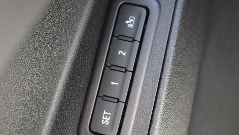Chevrolet Equinox FWD 4dr Premier 2021