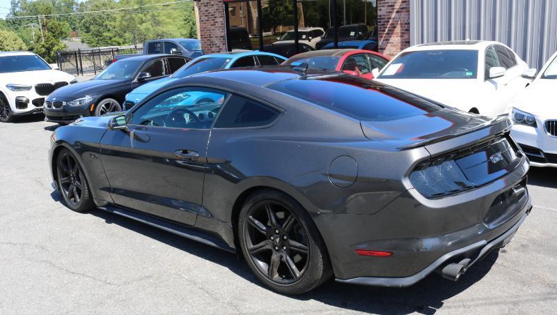 Ford Mustang GT Fastback 2020