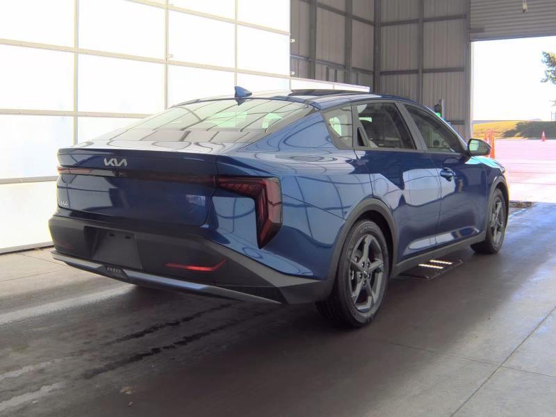 Kia K4 LXS FWD 2025