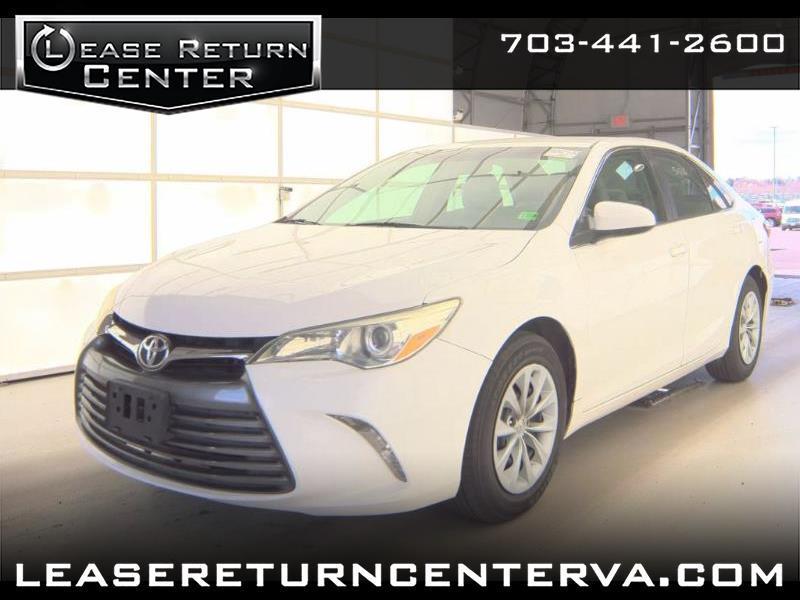 Toyota Camry 4dr Sdn I4 Auto LE (Natl) 2015