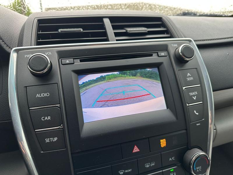 Toyota Camry 4dr Sdn I4 Auto LE (Natl) 2015