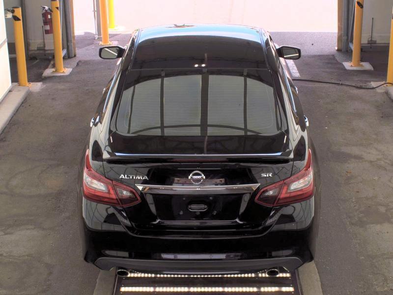 Nissan Altima 2.5 SR Sedan 2017