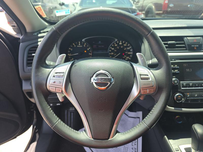 Nissan Altima 2.5 SR Sedan 2017