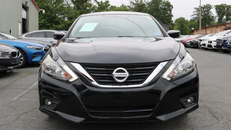 Nissan Altima 2.5 SR Sedan 2017