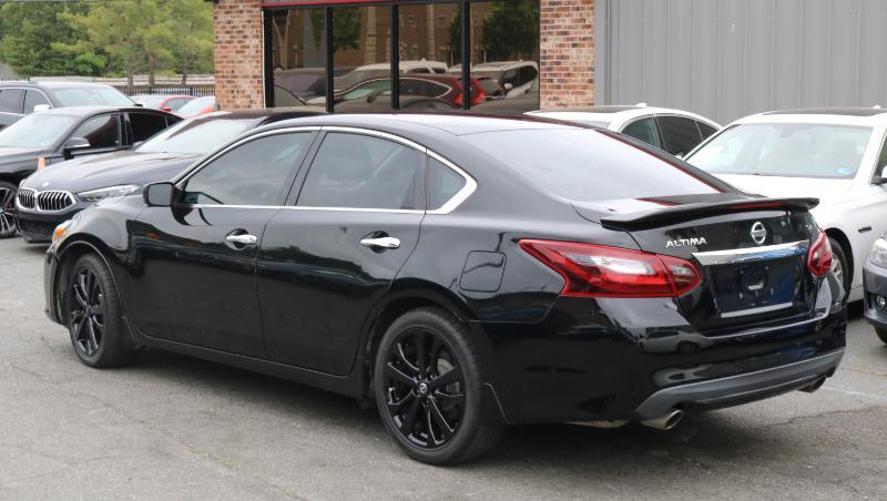 Nissan Altima 2.5 SR Sedan 2017