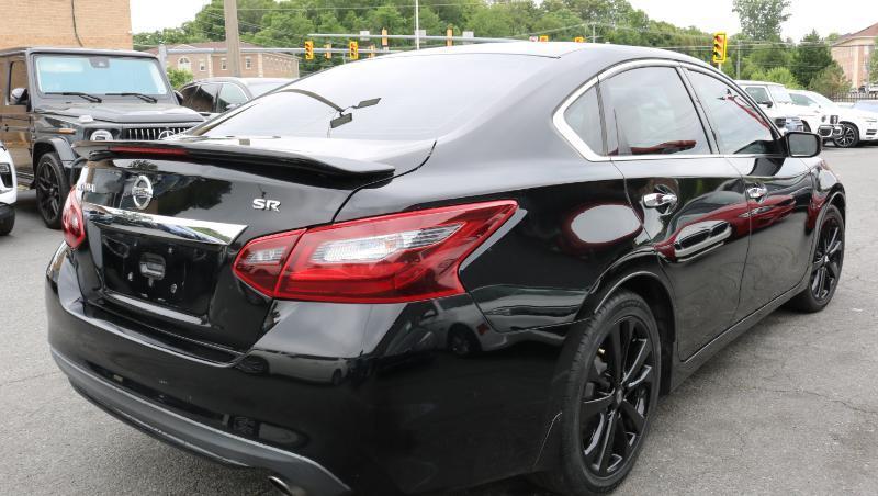 Nissan Altima 2.5 SR Sedan 2017