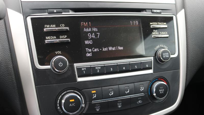 Nissan Altima 2.5 SR Sedan 2017