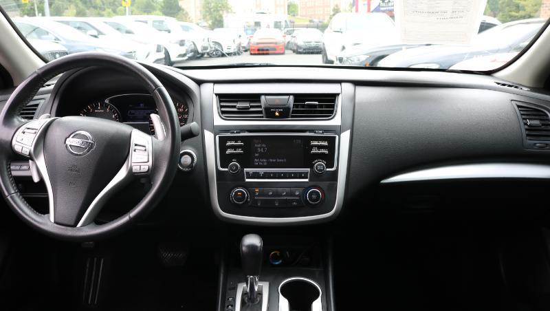 Nissan Altima 2.5 SR Sedan 2017