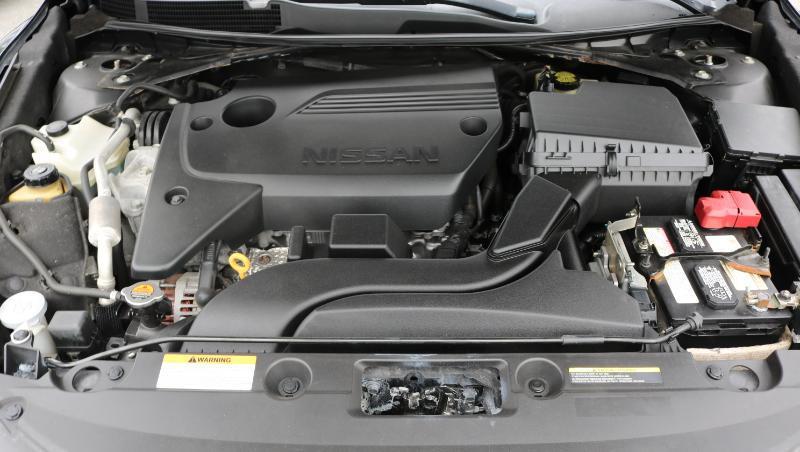 Nissan Altima 2.5 SR Sedan 2017